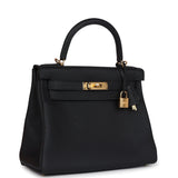 Hermès Kelly Retourné 28 Cuir Togo Noir Finitions Dorées