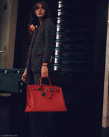 Sac Hermes Birkin 40 Autruche Rouge Vif avec Finitions Dorées - 1993, Cercle W