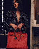 Sac Hermes Birkin 40 Autruche Rouge Vif avec Finitions Dorées - 1993, Cercle W